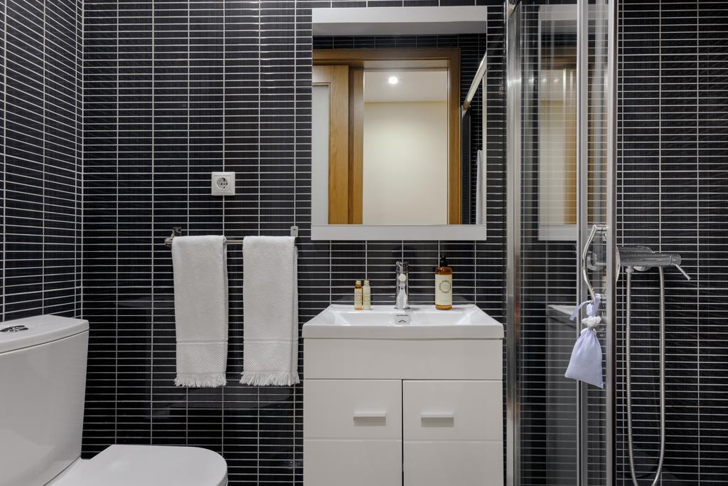 Chateau Apartments Porto Pokoj fotografie