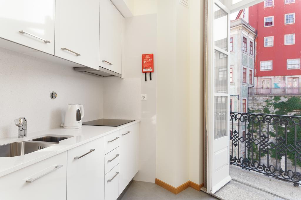 Chateau Apartments Porto Pokoj fotografie