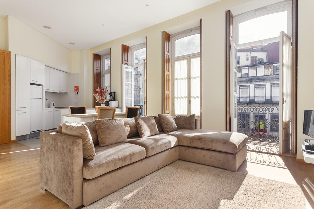 Chateau Apartments Porto Pokoj fotografie